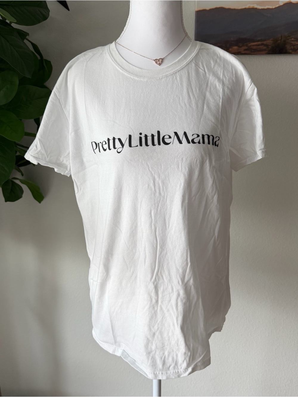 PrettyLittleThing White Embroidered Tee